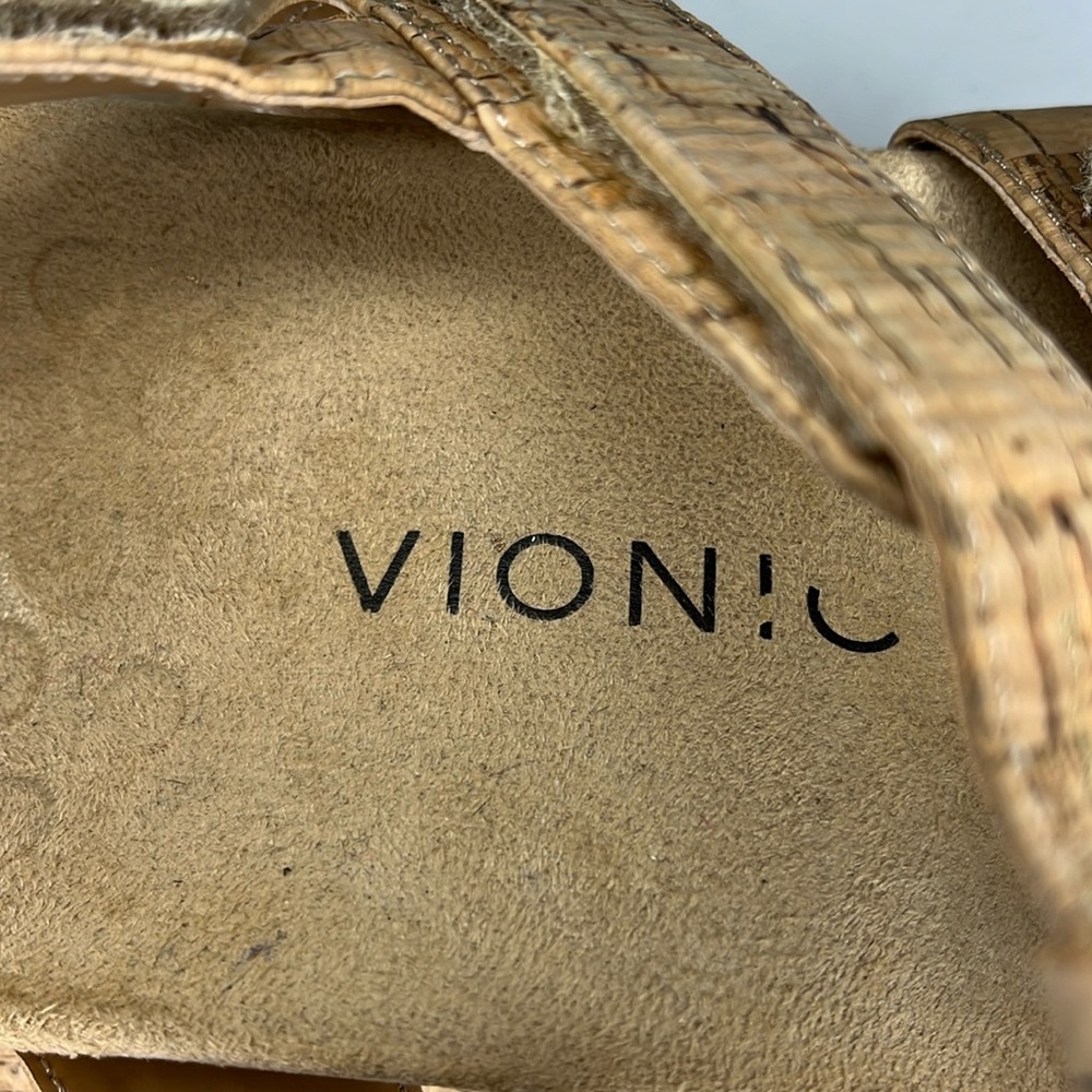 Vionic Women’s Shoes I Vionic Orthotic
Triple Strap Sandals - Amber Size US 8 - Picture 10 of 16